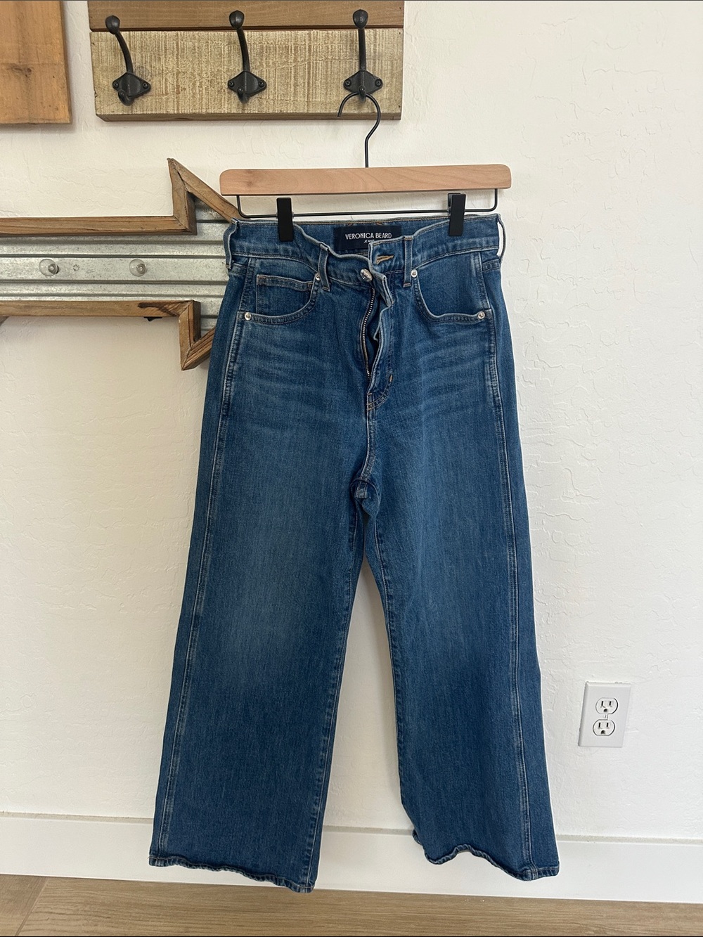 Veronica Beard Men's Relaxed Wide-Leg Denim — Medium Blue Wash